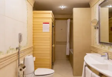 Джуниор Сюит «Престиж» — 63 м² в гостинице «Альфа» Измайлово (м. Партизанская). Фото номера