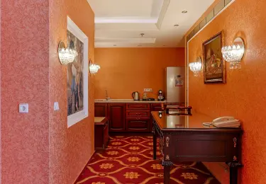 Апартаменты «Премиум» — 84 м² в гостинице «Альфа» Измайлово (м. Партизанская). Фото номера