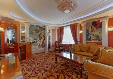 Джуниор Сюит «Престиж» — 63 м² в гостинице «Альфа» Измайлово (м. Партизанская). Фото номера