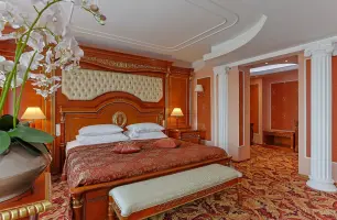 Джуниор Сюит «Престиж» — 63 м² в гостинице «Альфа» Измайлово (м. Партизанская). Фото номера