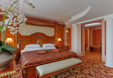 Джуниор Сюит «Престиж» — 63 м² в гостинице «Альфа» Измайлово (м. Партизанская). Фото номера