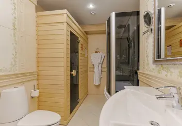 Джуниор Сюит «Престиж» — 63 м² в гостинице «Альфа» Измайлово (м. Партизанская). Фото номера