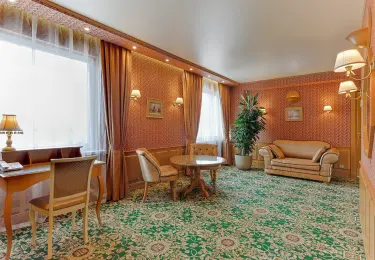 Люкс «Премиум» — 59 м² в гостинице «Альфа» Измайлово (м. Партизанская). Фото номера