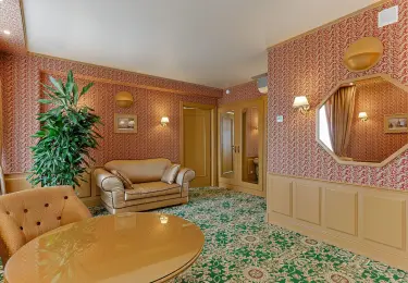 Люкс «Премиум» — 59 м² в гостинице «Альфа» Измайлово (м. Партизанская). Фото номера