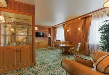 Люкс «Премиум» — 59 м² в гостинице «Альфа» Измайлово (м. Партизанская). Фото номера