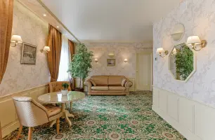 Люкс «Премиум» — 59 м² в гостинице «Альфа» Измайлово (м. Партизанская). Фото номера