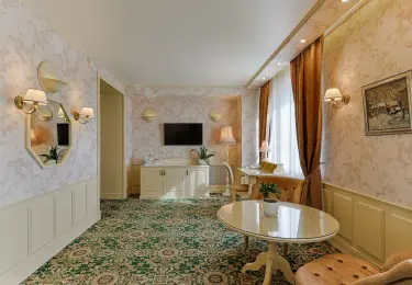 Люкс «Премиум» — 59 м² в гостинице «Альфа» Измайлово (м. Партизанская). Фото номера