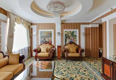 Президентский сюит — 105 м² в гостинице «Альфа» Измайлово (м. Партизанская). Фото номера