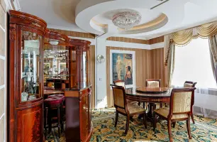 Президентский сюит — 105 м² в гостинице «Альфа» Измайлово (м. Партизанская). Фото номера