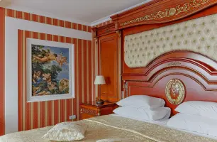 Президентский сюит — 105 м² в гостинице «Альфа» Измайлово (м. Партизанская). Фото номера