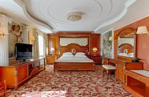 Джуниор Сюит «Престиж» — 63 м² в гостинице «Альфа» Измайлово (м. Партизанская). Фото номера