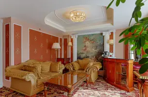 Джуниор Сюит «Престиж» — 63 м² в гостинице «Альфа» Измайлово (м. Партизанская). Фото номера